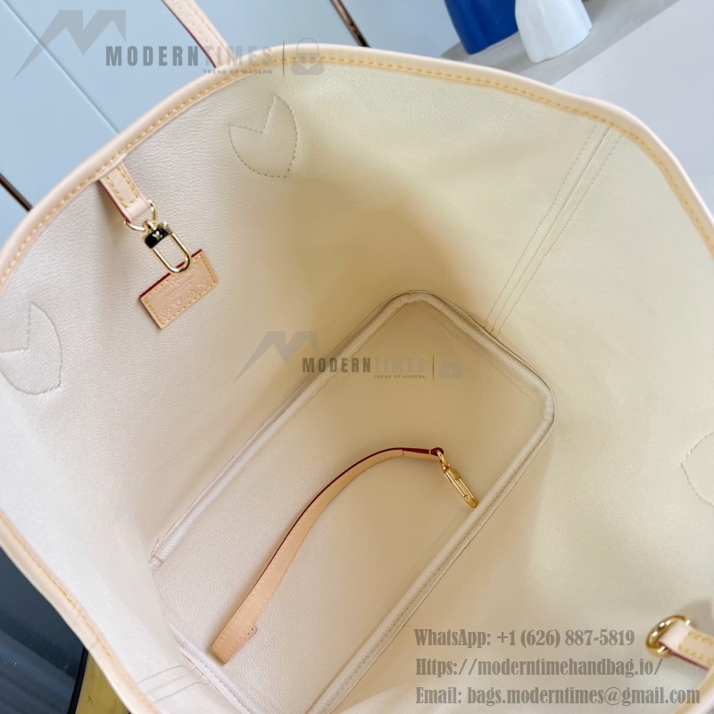 Louis Vuitton M27839 Neverwoof Medium Pet Carrier in White Monogram Multicolore Canvas