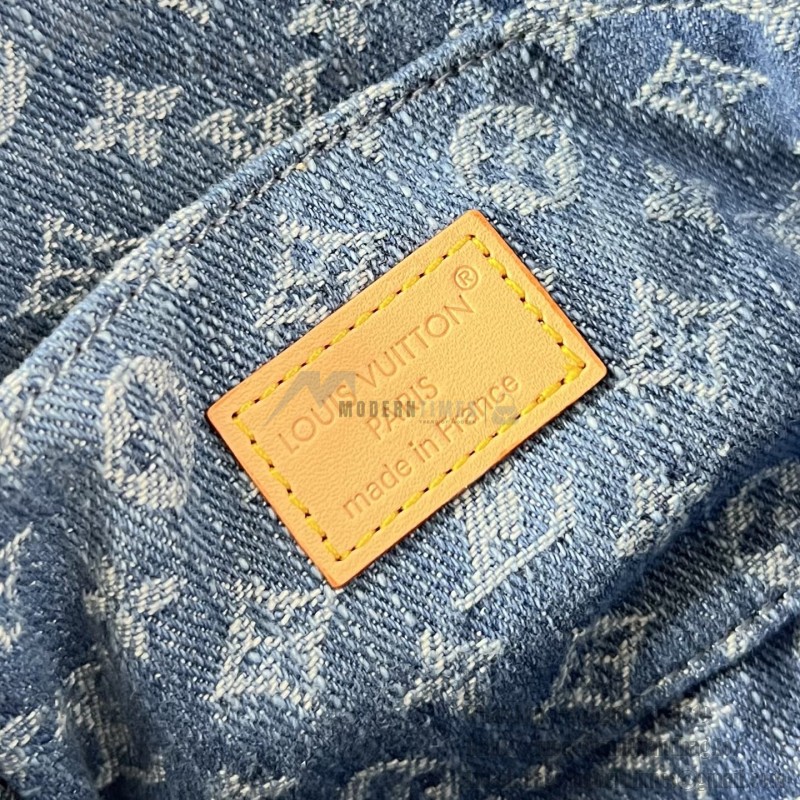 Louis Vuitton-inspired Pochette Cosmétique small replica cosmetic pouch in rose pink and blue Monogram denim style