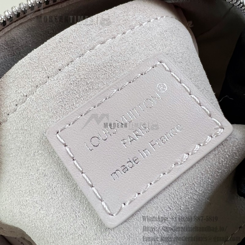 Louis Vuitton-inspired Speedy Bandoulière 20 replica handbag in Monogram Empreinte-style embossed grained leather