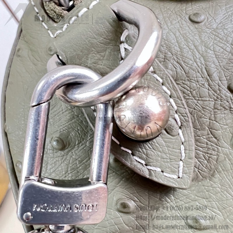 Louis Vuitton Speedy P9 Bandoulière 18 ostrich embossed leather handbag N89151 with polished metal hardware and lambskin lining