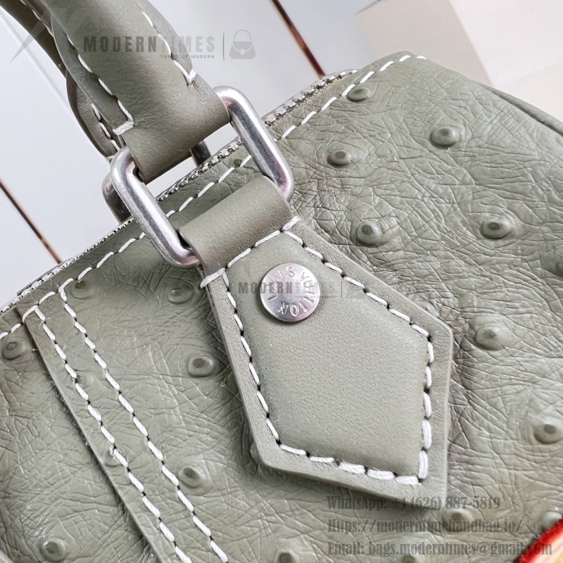 Louis Vuitton Speedy P9 Bandoulière 18 ostrich embossed leather handbag N89151 with polished metal hardware and lambskin lining