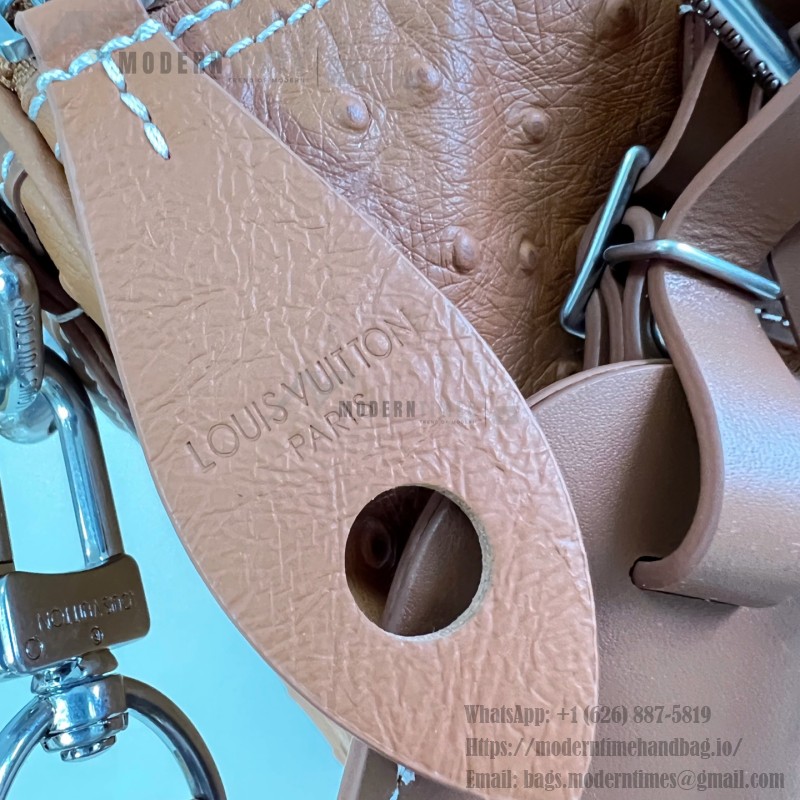Louis Vuitton Speedy P9 Bandoulière 25 Monogram leather handbag N89119 with polished metal hardware and lambskin lining