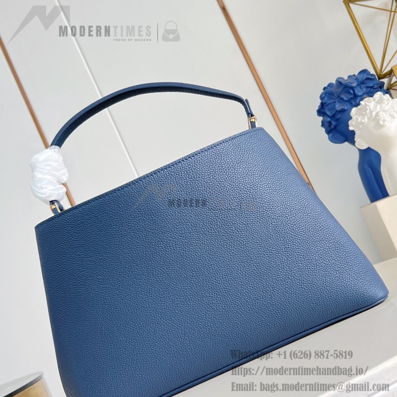 Louis Vuitton Capucines Souple Large M26259 smooth leather handbag with top handles and removable shoulder strap