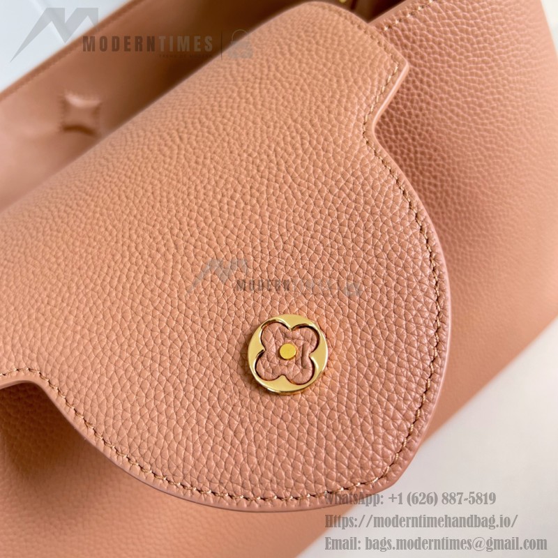 Louis Vuitton Capucines Souple Large M26259 smooth leather handbag with top handles and removable shoulder strap