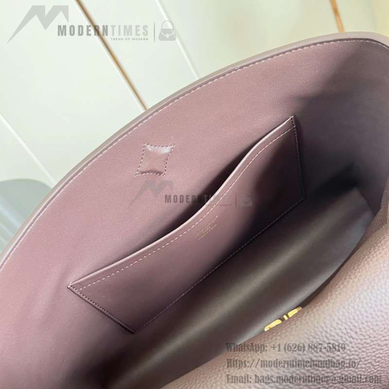 Louis Vuitton Capucines Souple Large M26259 smooth leather handbag with top handles and removable shoulder strap