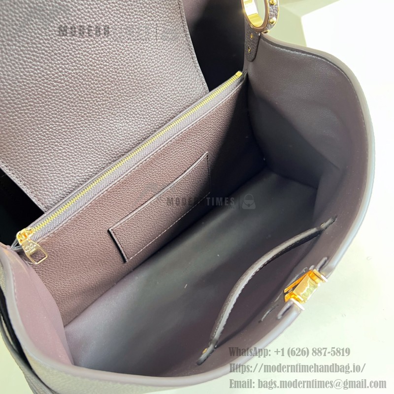 Louis Vuitton Capucines Souple Large M26259 smooth leather handbag with top handles and removable shoulder strap