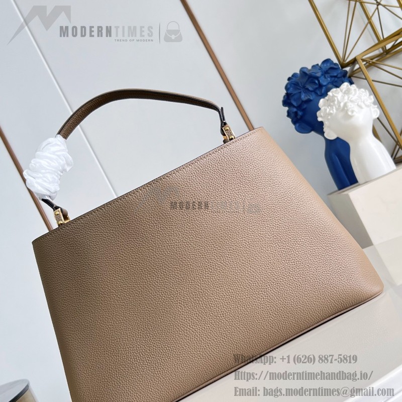 Louis Vuitton Capucines Souple Large M26259 smooth leather handbag with top handles and removable shoulder strap