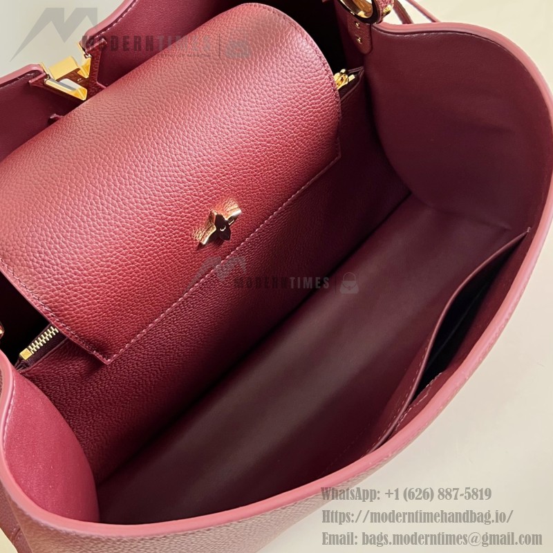 Louis Vuitton Capucines Souple Large M26259 smooth leather handbag with top handles and removable shoulder strap