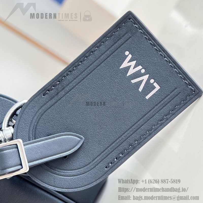 Louis Vuitton Nil M27999 soft leather bag with adjustable shoulder strap and LV Blason jacquard lining