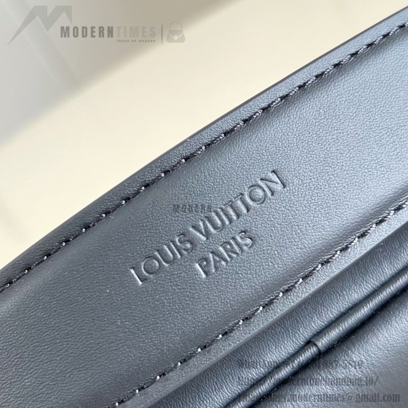 Louis Vuitton Nil M27999 soft leather bag with adjustable shoulder strap and LV Blason jacquard lining