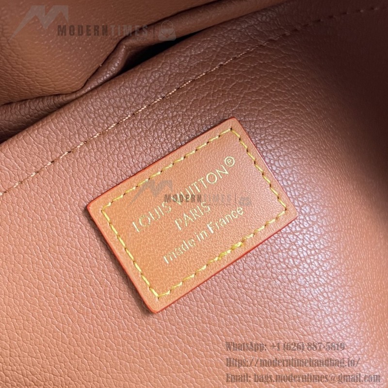  Louis Vuitton Locker Dopp Kit M29426 Monogram Surplus Canvas Toiletry Bag with Embossed Monogram Pattern