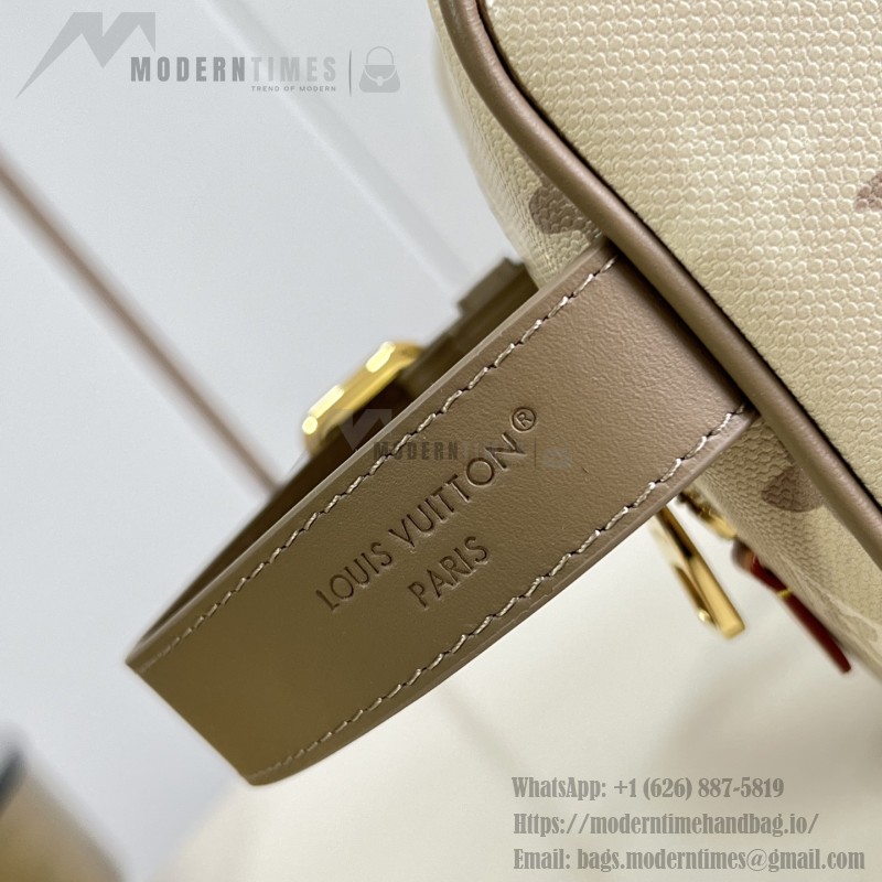  Louis Vuitton Locker Dopp Kit M29426 Monogram Surplus Canvas Toiletry Bag with Embossed Monogram Pattern