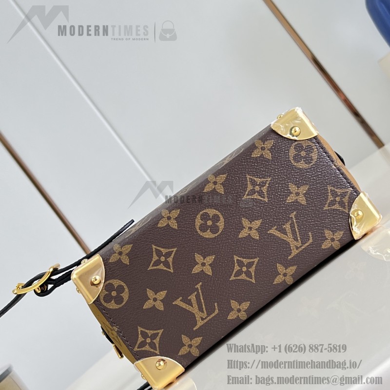 Louis Vuitton Locker Dopp Kit M29313 Monogram Canvas Toiletry Bag with Metal Corner Protectors
