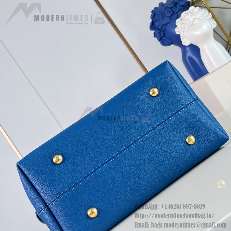  Louis Vuitton Low Key Hobo MM M28220 Soft Calfskin Leather Shoulder Bag with Signature Padlock