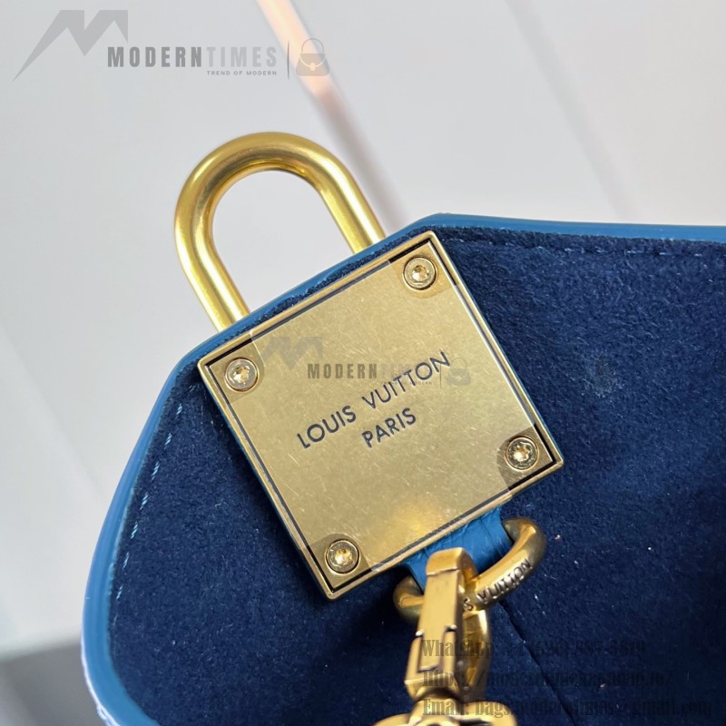  Louis Vuitton Low Key Hobo MM M28220 Soft Calfskin Leather Shoulder Bag with Signature Padlock