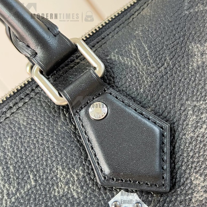 Louis Vuitton Speedy P9 Bandoulière 30 M26180 black studded leather handbag with crystal-inspired details
