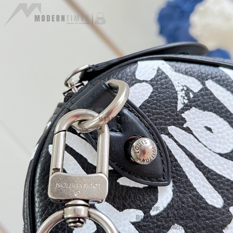 Louis Vuitton Speedy P9 Bandoulière 30 M26175 Nigo graffiti Monogram leather handbag