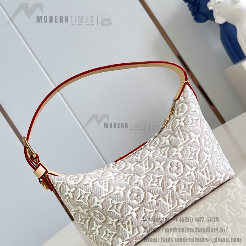 Louis Vuitton Pochette Hills M29879 Monogram Emblème jacquard handbag with cowhide leather trim