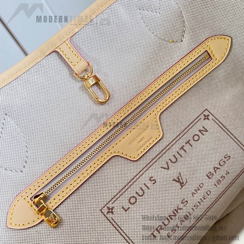  Louis Vuitton Neverfull MM M2A381 Monogram Emblème jacquard canvas tote bag with cowhide leather trim