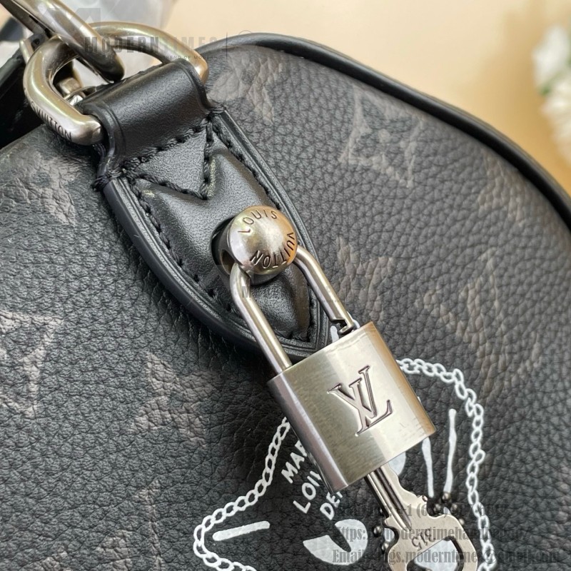 Louis Vuitton-style Speedy P9 Bandoulière 30 M26177 black and red Monogram leather bag with removable strap