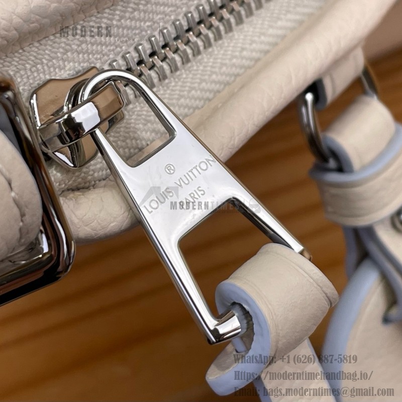 Louis Vuitton-style CarryAll East-West M2A369 white Monogram Empreinte XL bag with purple gradient interior