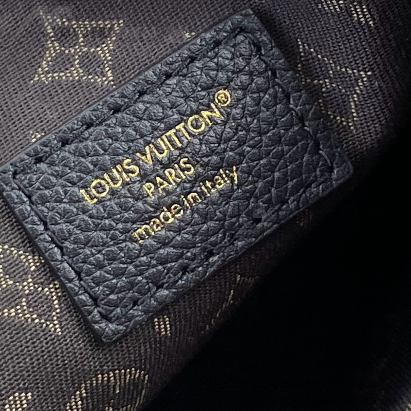 Louis Vuitton-style Multipass Mini XL M2A840 black cowhide leather crossbody bag with Monogram-style trim and detachable chain
