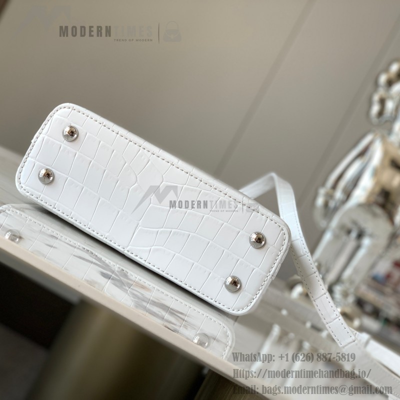 White Dynamic Chip Premium Leather Handbag M92173 Replica