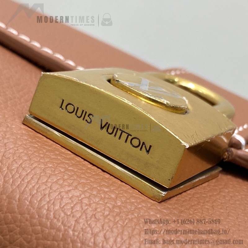 Louis Vuitton Wallet On Chain M12147 Brown Leather Monogram Shoulder Bag