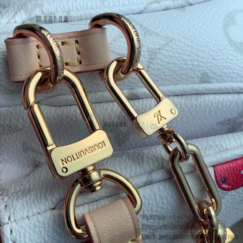 Louis Vuitton x Murakami Pochette Métis East West M14231 Cherry Monogram