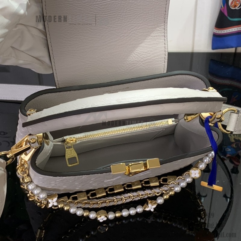 Louis Vuitton Capucines M11908 Mini & BB Handbag in Ostrich-Embossed Leather with Pearl Chain