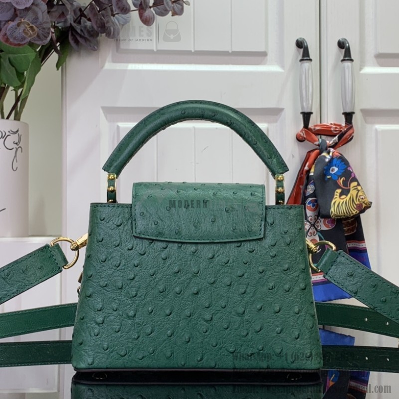 Louis Vuitton Capucines M11908 Mini & BB Handbag in Ostrich-Embossed Leather with Pearl Chain