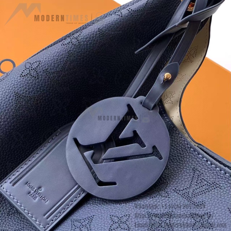 Louis Vuitton Shoulder Bag M53188 Taurillon Calf Leather