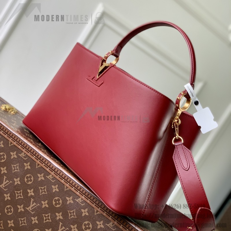 Louis Vuitton Capucines Souple Large Handbag M24607 in Smooth Calf Leather