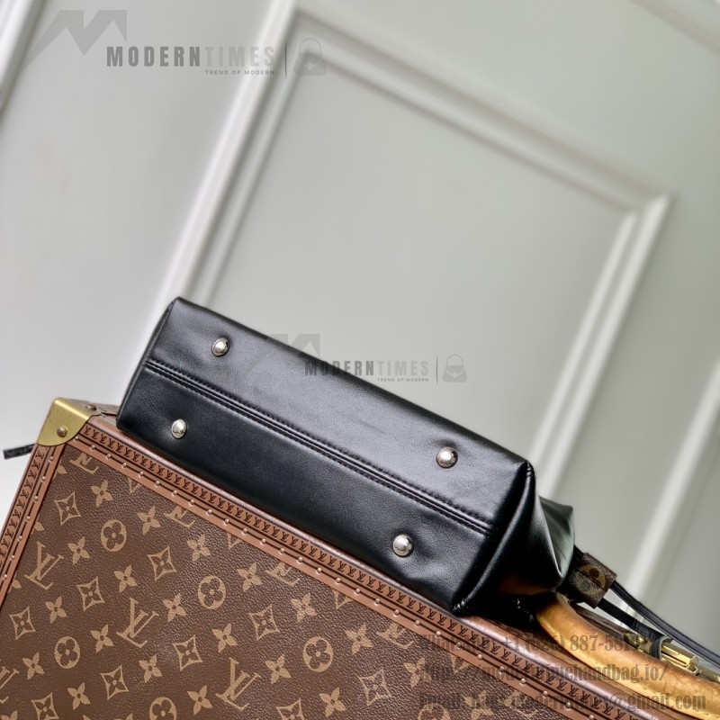 Louis Vuitton LV Vibe Off Duty Backpack M25522 Lambskin Leather