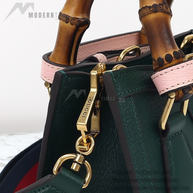 Gucci 702732 Dark Green White Leather Bag with Blue-Red Web Strap 20×16×10 cm