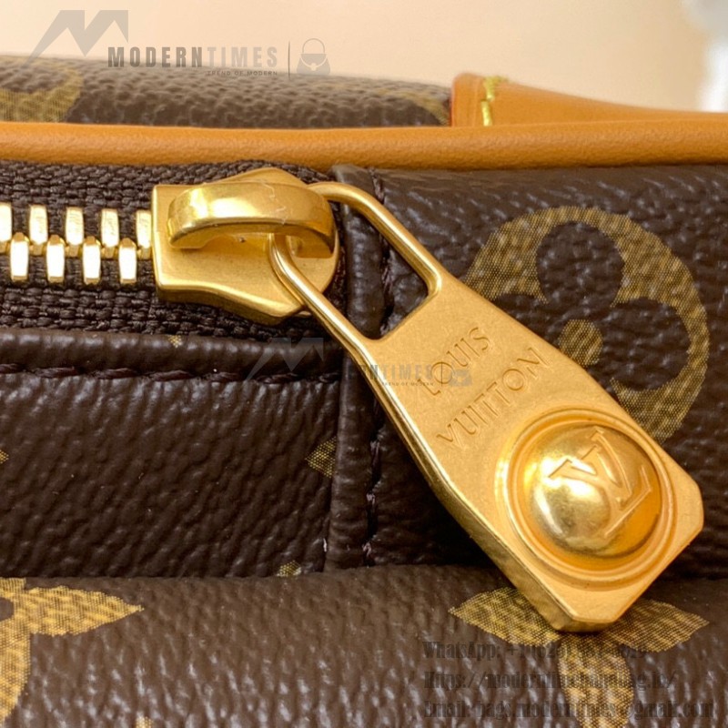 Louis Vuitton Discovery Cargo Backpack M25979 Vintage Monogram