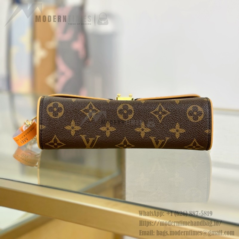 Louis Vuitton Pochette Camille M13566 monogram leather replica handbag