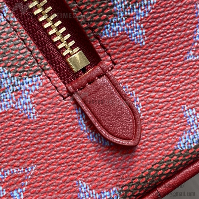 Louis Vuitton Locker Dopp Kit M25902 Blue M36903 Red Replica Toiletry Pouch