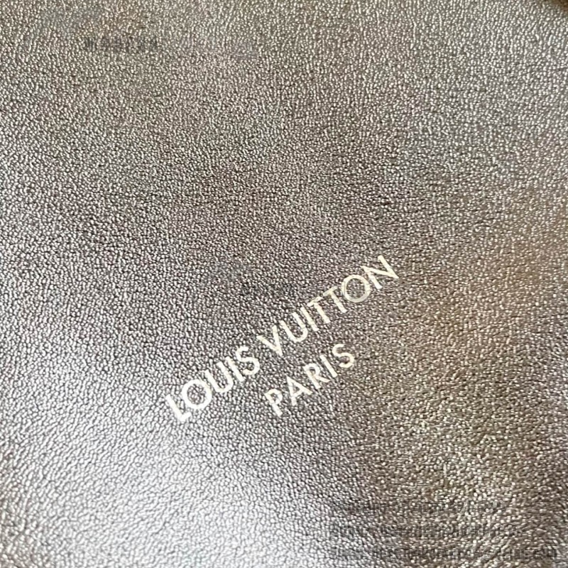Louis Vuitton M15175 Carry All travel bag leather Monogram