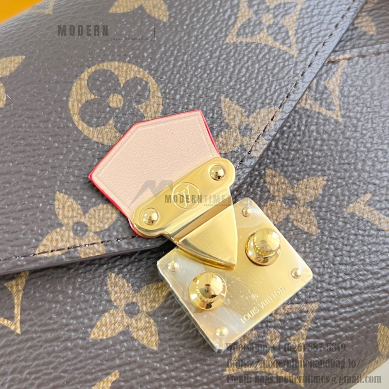 Louis Vuitton M42265 Nice Cosmetic Bag in Premium Italian Leather with Hidden Zipper Pocket