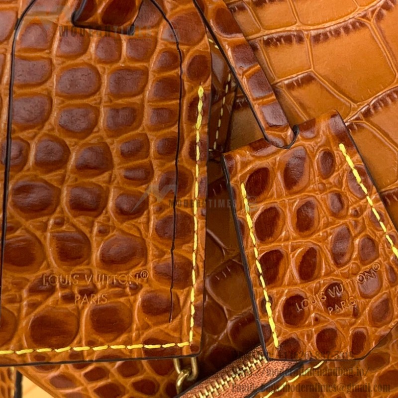 Louis Vuitton Speedy P9 Bandoulière 25 M24425 - Brown Crocodile-Embossed Leather Handbag with Monogram