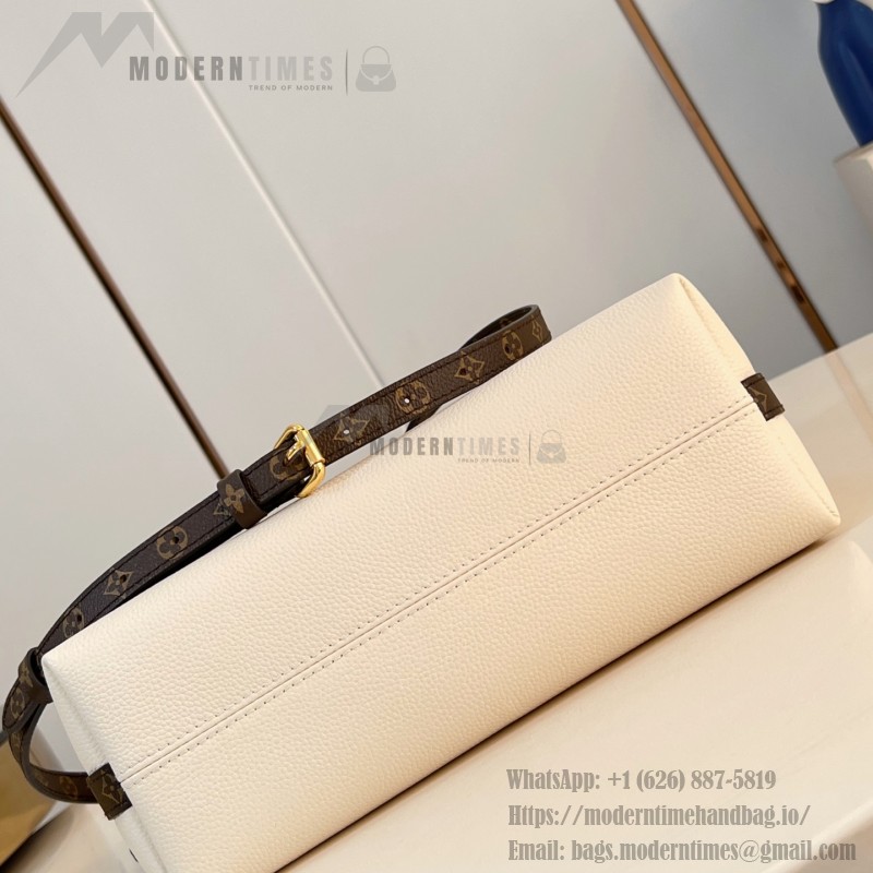 Louis Vuitton Multipass Handbag with Monogram canvas and woven chain strap