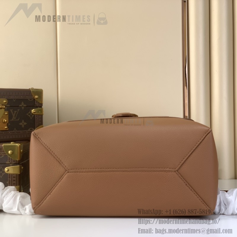 Louis Vuitton Discovery Work Backpack M15259, waxed calfskin leather, laptop and mobile phone compartment