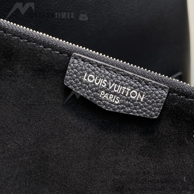 Louis Vuitton Verso Hobo Bag Black LV Touch Leather
