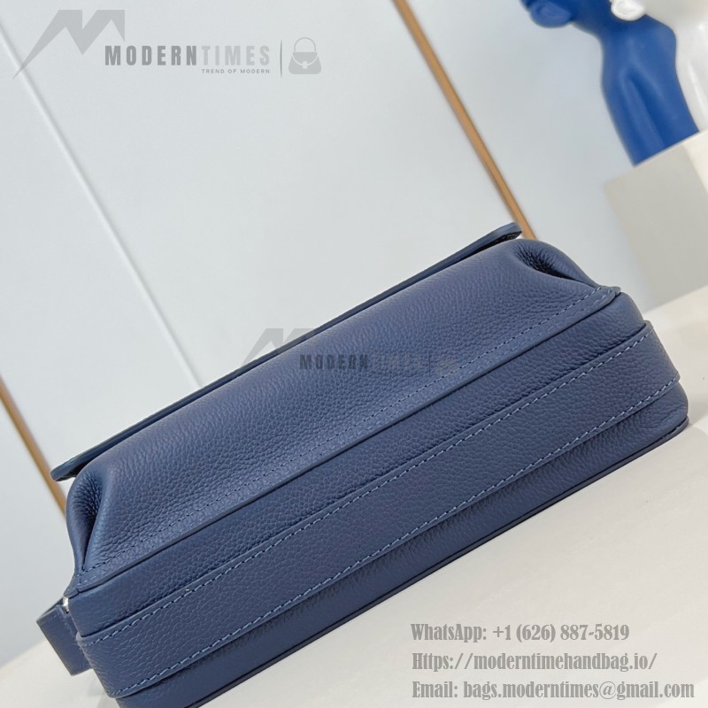 Louis Vuitton M15260 Boarding Messenger Bag Front View