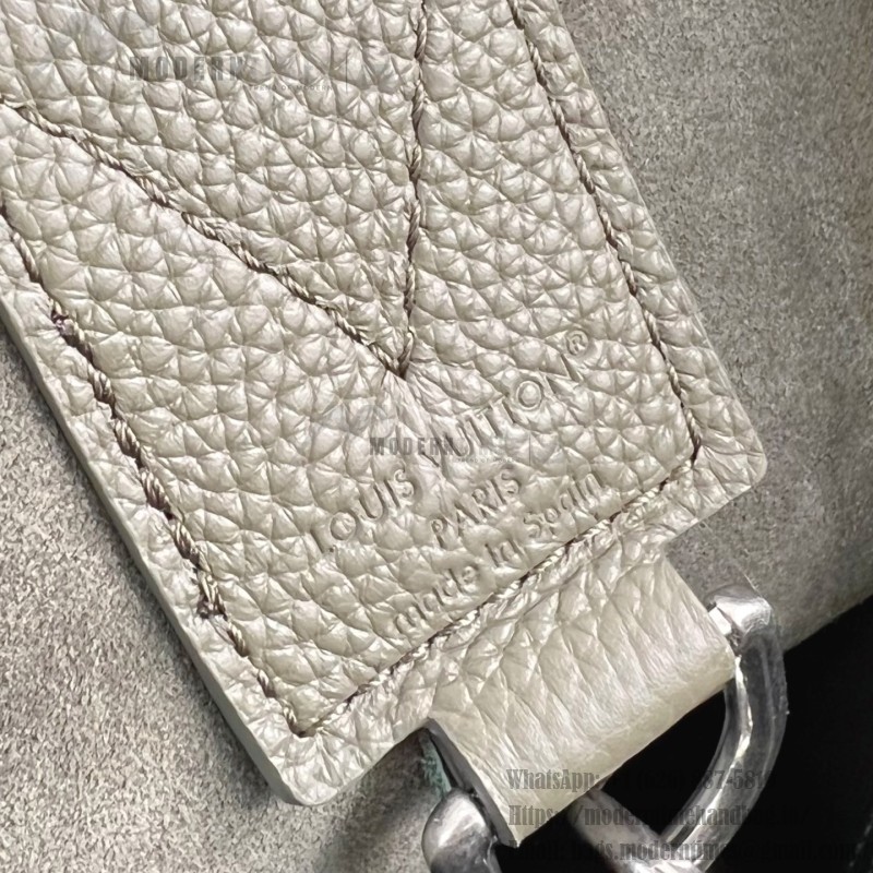 Louis Vuitton Verso Hobo Handbag LV Touch Leather