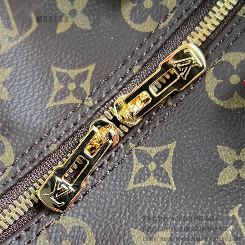 Louis Vuitton Speedy Bandoulière 25 Handbag with Monogram Canvas and Leather Handle