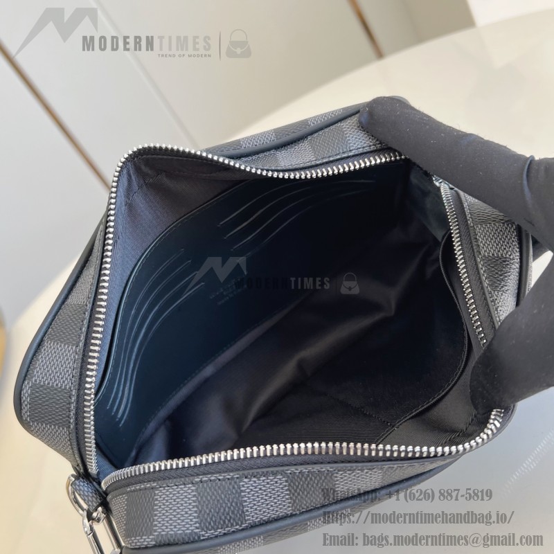 Louis Vuitton Pochette Kasai Storage Pouch with Damier Graphite Canvas and Zip Pocket