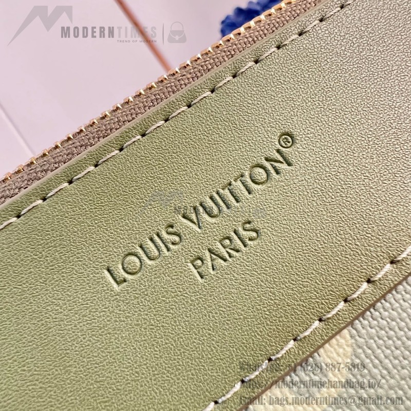 Louis Vuitton M26970 Pochette Voyage Souple Monogram Eclipse clutch bag