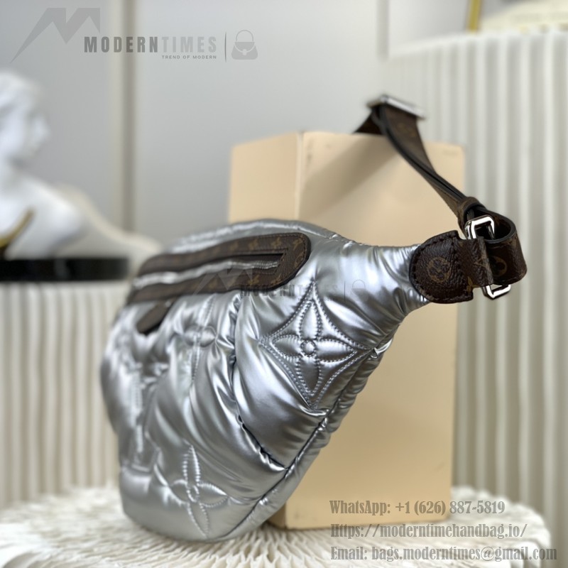 Louis Vuitton Pillow Maxi Waist Bag in Silver – Urban Street Style